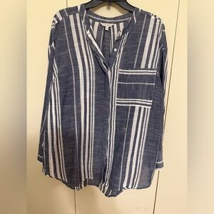 1X ladies top by Lucky brand. Excellent condition